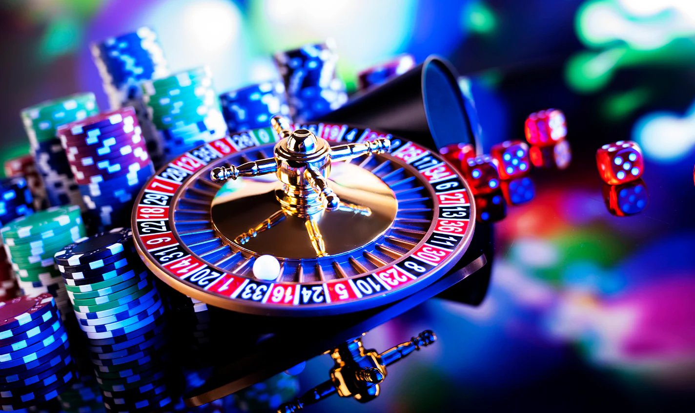 Online Casino Slots နှင့် Table Games ကစားခြင်း